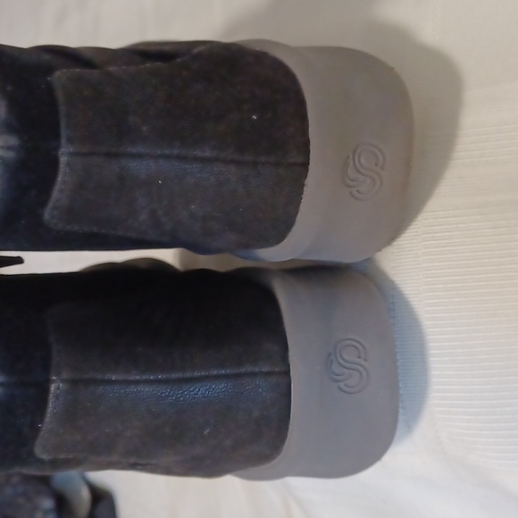Clarks, cloudstepper, black ankle booties. Sz. 6 - Picture 4 of 6